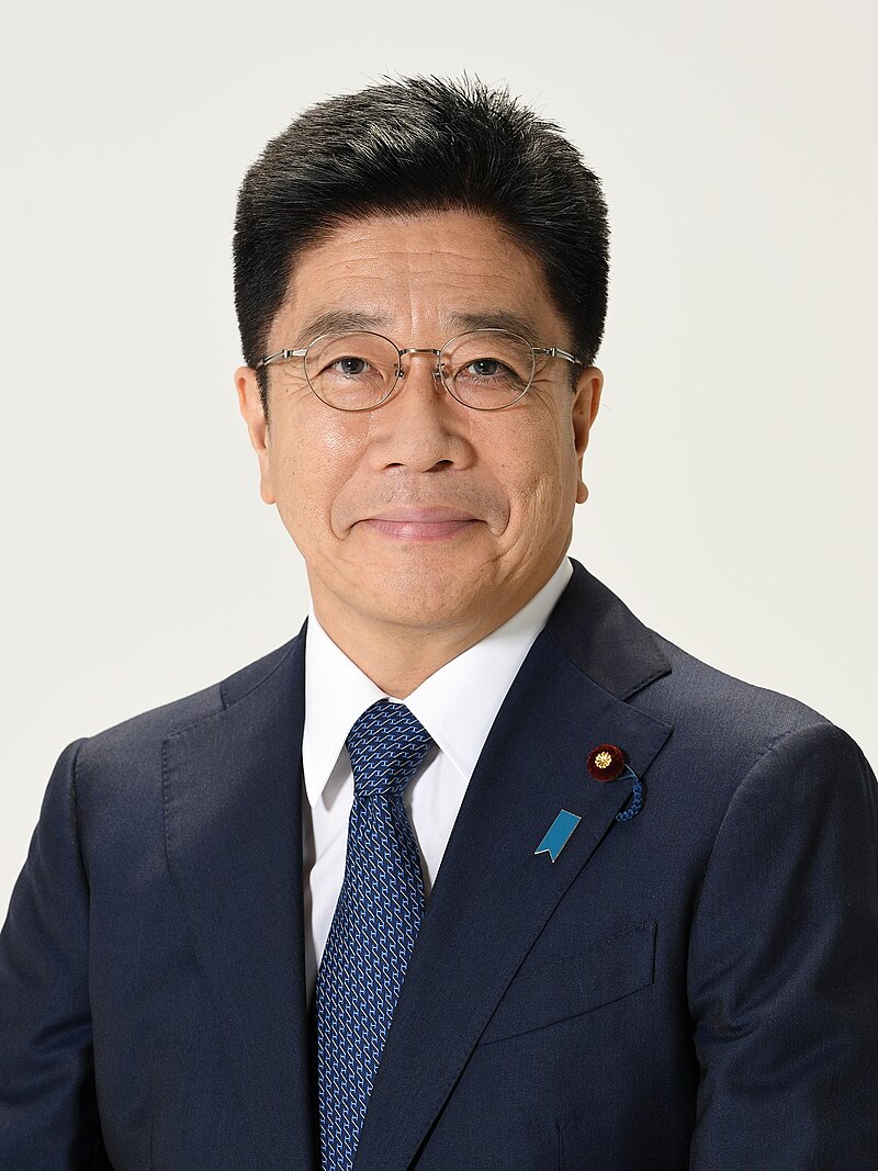 日本财务大臣：加密货币是投资组合多元化的有效工具